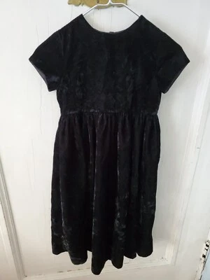 Isabel Garreton Girls Black Crushed Velvet Dress Size 7 Hand Smocked - Изображение 1 из 4