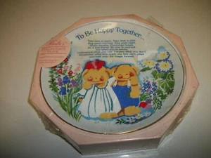 To Be Happy Together Teller Erbstück Edition von Paula 6,25" kostenloser Versand - Bild 1 von 5