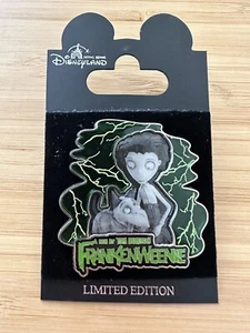 HKDL - Frankenweenie - Sparky & Victor Disney Pin 92340 - Picture 1 of 2