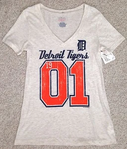 Womens DETROIT TIGERS 1901 V-NECK T-SHIRT Beige/Off-White SOFT FIT Ladies NEW$20 - Picture 1 of 5