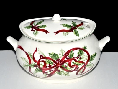 Guirnalda de invierno Charter Club * PURÉ CUBIERTA / SERVIDOR * Bayas de acebo de Navidad Foto 1 de 4