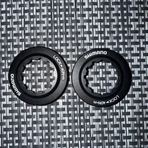 Pair Shimano Internal Centerlock Disc Rotor Lockring ultegra 105 xt xtr dura ace - Picture 1 of 2