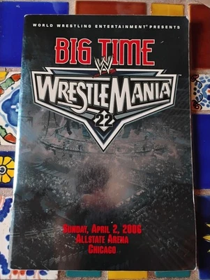 Programa WWE WrestleMania 22 2006 autografiado  Foto 1 de 4