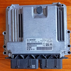 CALCULATEUR   PEUGEOT  308 II  1.5 HDI  BOSCH MD1CS003  0281035365 / 9832694380 - Picture 1 of 2
