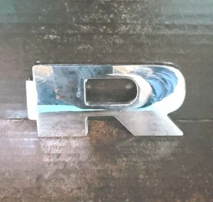 1980 Ford Bronco - Tailgate R Emblem Letter 4" X 2" Chrome  - Bild 1 von 3