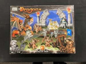 Vintage Mega Blocks Dragons 9881 Battle Gate 110 Piece Set Figures Weapons NIB - Picture 1 of 3