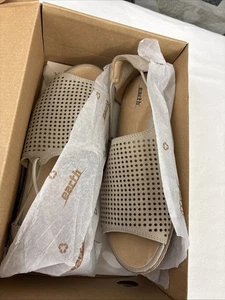 Zapatos planos Earth Shelly Taupe Soft Buck para mujer 10 cuero superior goma Soul $100 - Imagen 1 de 6