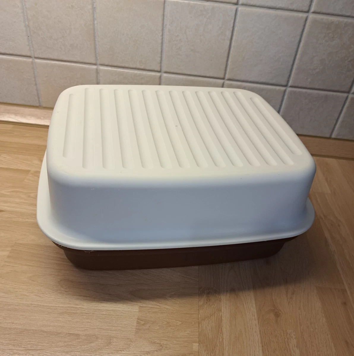 Signoraware Brotbox Groß, Kastanienbraun – Brotkasten Für Brot, Brötchen, Kuchen, Aus Lebensmittelechtem Kunststoff