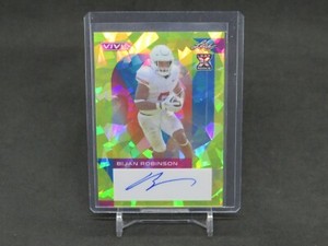 2023 LEAF VIVID FOOTBALL BIJAN ROBINSON YELLOW CRYSTAL RC AUTO /10 FALCONS NQ