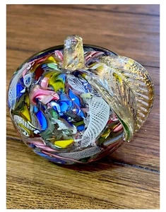 MURANO Paperweight Dichroic Scattered  APPLE Original Tag Ribbons VG 3x3“ - Picture 1 of 7