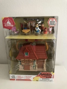 Disney Store, Belle Cottage Playset, Disney Animators' Collection Littles - NEW - Foto 1 di 5