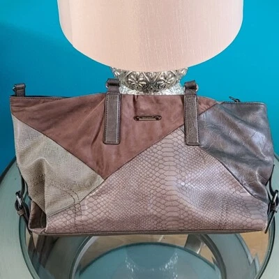 Bolso de hombro David Jones Paris parche marrón Foto 1 de 4