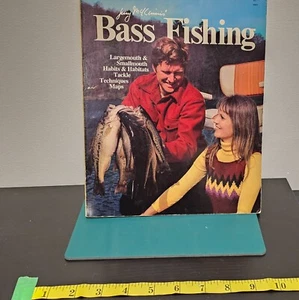 Vintage 1974 Jerry McKinnis' Bass Fishing Guide - Foto 1 di 4