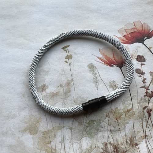 OFF WHITE Bracciale unisex fatto a mano chiusura magnetica fila singola Milano corda nylon 7 7 pollici