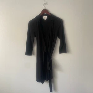 Julie Brown NYC Black Wrap Knee Length Dress 3/4 Sleeve Size Small - Picture 1 of 6