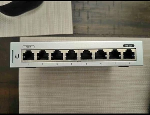 Ubiquiti Networks UniFi US-8 8 Port Ethernet Switch - Picture 1 of 4