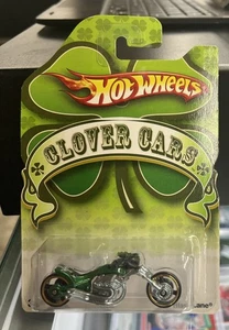 Hot Wheels Clover Cars 2009 serie BLAST LANE verde con cerchi neri MC3 raggi oro - Foto 1 di 3