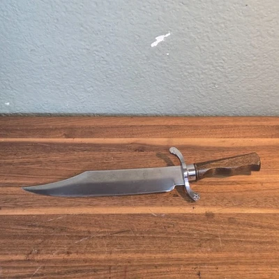 CARVEL HALL, COLONEL JAMES BOWIE,1799-1836 BOWIE KNIFE STAINLESS - Image 1 of 4