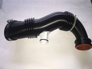 Peugeot 1007 206 207 3008 307 308 1.6 HDI Sleeve Intake Turbine 1434E1 - Picture 1 of 1