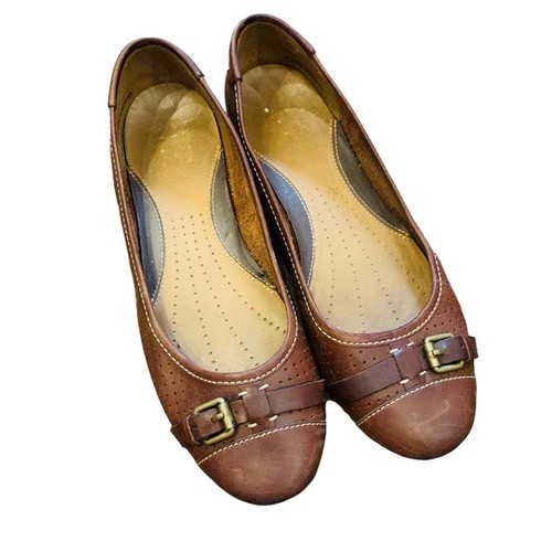 Ballerine Clarks in pelle marrone taglia 8 scarpe comode slip on punta tonda casual carriera