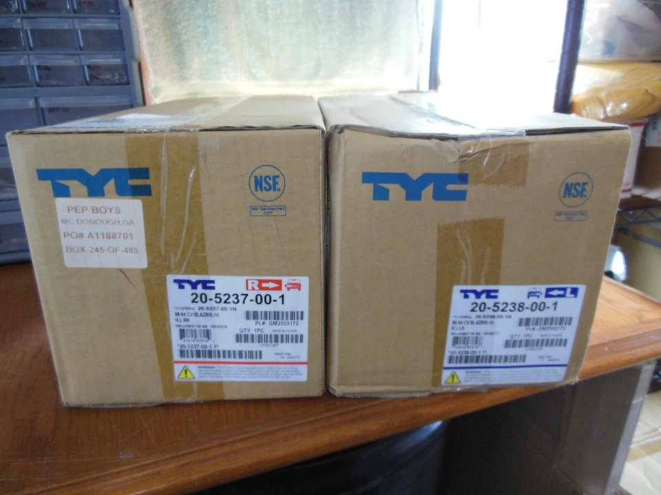 Montajes de faros TYC 20-5237-00-1 y 20-5238-00-1 para algunos 98-04 Blazer y S10 Foto 1 de 1