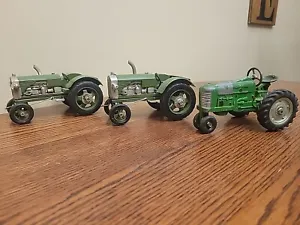 VINTAGE Art Deco Metal Green Oliver Tractors 1:32 Scale Die Cast/Pressed 3 Total - Picture 1 of 8