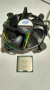 intel E5200 Pentium DualCore 2.50ghz + Ventola socket 775 - Foto 1 di 1