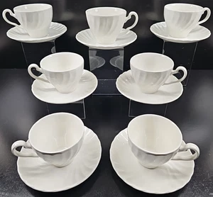 7 Johnson Brothers Regency Tasse Untertasse Set Vintage weiß Swirl Kaffee England Lot - Bild 1 von 24