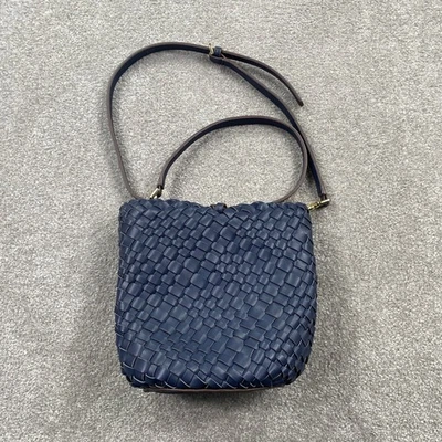 Calvin Klein Naomi сплетенный через плечо наплечная сумка темно-синий искусственной кожи - Изображение 1 из 4