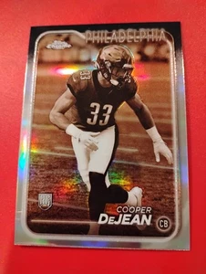 Rifrattore seppia calcio cromato Topps 2024 Cooper DeJean RC Eagles  - Foto 1 di 2
