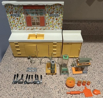 Vintage Ideal Mini Matic RARE Hostess Center Kitchen Playset UNTESTED - Image 1 of 4