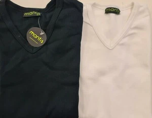 GIRLS MANTIS T-SHIRTS BLACK OR WHITE SMALL TO MEDIUM *EL36 - Picture 1 of 5