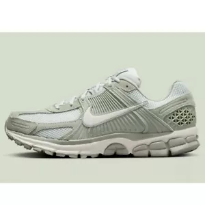 Nike Zoom Vomero 5 Jade Horizon Green Retro Running Shoes HF1553-300 Mens 9.5 - Picture 1 of 10