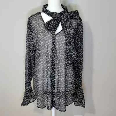 Top William Rast Sheer Boho Negro y Metálico Floral Cuello Con Lazo Abotonados - XL Foto 1 de 4