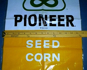 Sacchetto plastica vintage PIONEER SEED CORN agricoltura agricoltura 21" x 14" mai usato - Foto 1 di 3