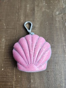 BATH & BODY WORKS PINK SEASHELL SHELL POCKETBAC HOLDER SLEEVE SANITIZER CASE - Picture 1 of 9