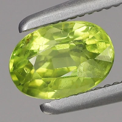 Green Peridot Gemstone 0.58ct 5.8x3.9mm Oval Natural Unheated Untreated, Myanmar - Image 1 of 4
