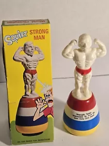 VINTAGE SCHERZO PIPÌ UOMO SQUIRT UOMO FORTE BAVAGLIO REGALO - Foto 1 di 5