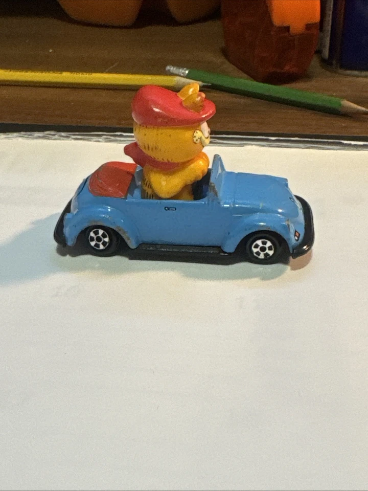 Coche fundido a presión Ertl Garfield usado pero en buen estado Foto 1 de 4