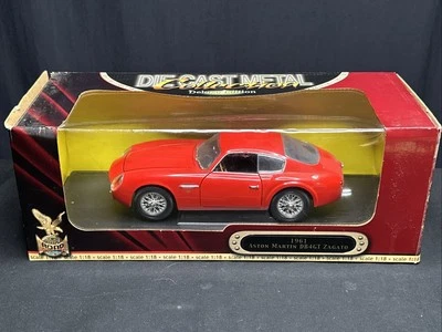 Road Signature 1/18 Scale Model Car 92729 1961 Aston Martin DB4 Zagato Red - Image 1 of 4