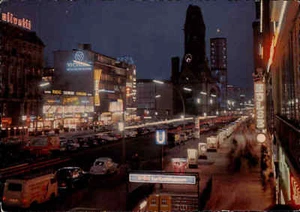 AUTO Motiv-AK Volkswagen VW Käfer u. andere Autos Kurfürstendamm BERLIN AK ~1965 - Bild 1 von 2