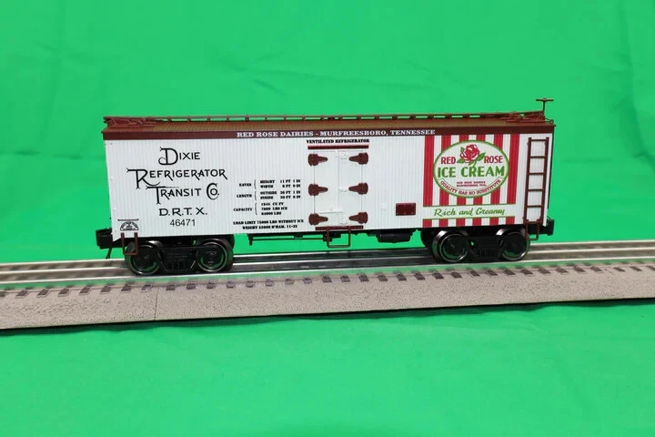 RMT 8619910  36' Woodside Reefer Car Dixie Refrigerator Transit Red Rose Ice cre - Image 1 of 1