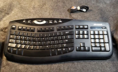 Microsoft Comfort Curve Ergonomic Keyboard 2000 Wired Tested (C16B5) - Image 1 of 4