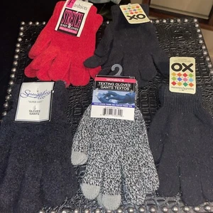Woman Glove Lot Of 5 New Snugadoo Texting XO Kohls See Photos Free Shipping - Picture 1 of 9