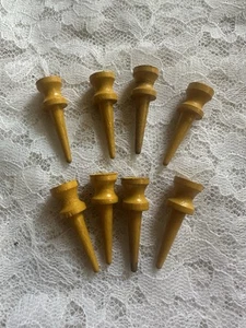 LOT OF 8 VINTAGE WOOD RITE HITE TYPE GOLF TEES - Picture 1 of 3