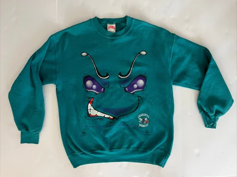 Vintage NUTMEG Charlotte Hornets NBA Aqua Blue Face Teeth 1990s Large Sweatshirt Cover