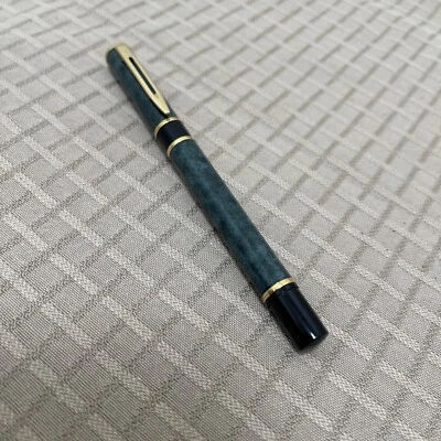 Pluma Estilográfica WATERMAN Laureada Mármol Metal Verde Chapada en Oro Mediana Plumín Años 90 Foto 1 de 4