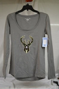 NEW Milwaukee Bucks Women's 5th & Ocean Swoop Neck Long Sleeve Tee Shirt Small - Picture 1 of 6