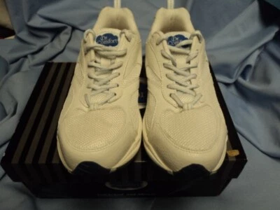 Dr. Comfort Shoes for Women, Victory Plus Sneakers, Size 8W NEW in BOX - Image 1 of 4