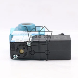 New 1PCS 55B-22-PI-111JA Solenoid valve . - Picture 1 of 6